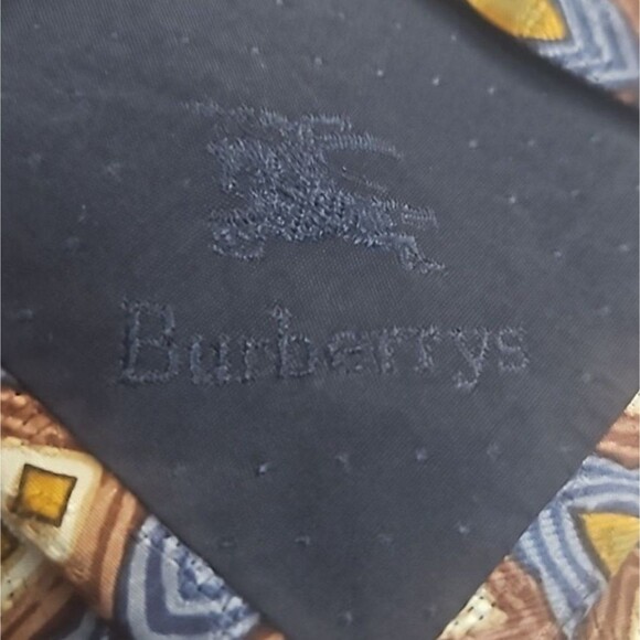 Burberry's of London Geometric Pattern Silk Tie - Picture 6 of 8